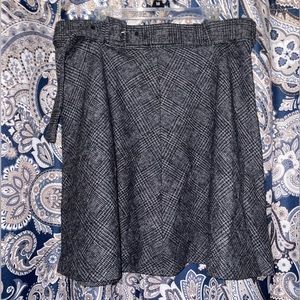 🖤🤍 Checkered Zara Skirt w/ Belt 🤍🖤